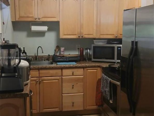 10035 SW 55th St, Miami FL 33165