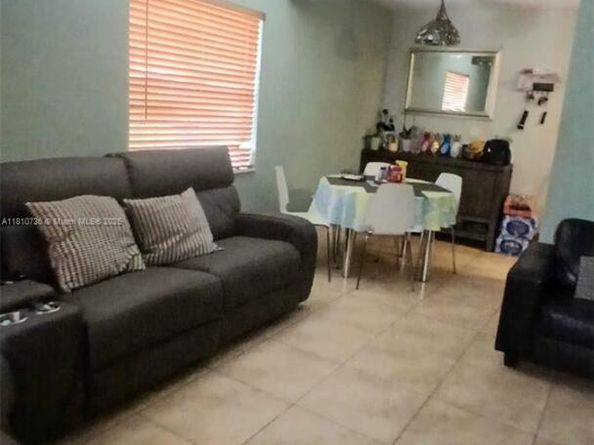 10035 SW 55th St, Miami FL 33165