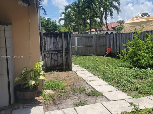 10035 SW 55th St, Miami FL 33165