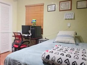 10035 SW 55th St, Miami FL 33165