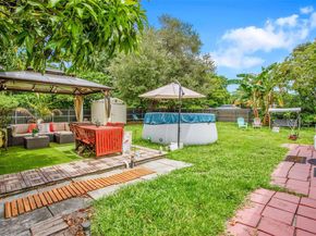 301 NW 146th St, Miami FL 33168