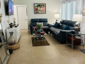 301 NW 146th St, Miami FL 33168
