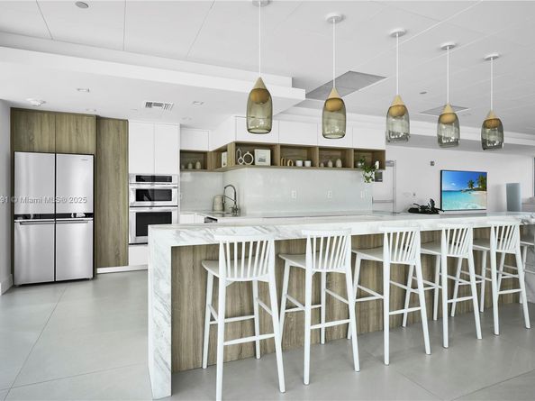 5900 Collins Ave 1607, Miami Beach FL 33140