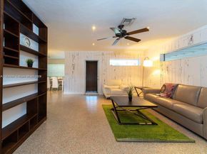 1507 Garfield St, Hollywood FL 33020