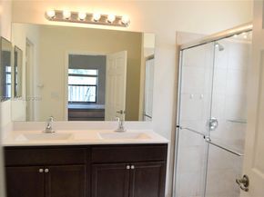 164 NE 23rd Ter, Homestead FL 33033