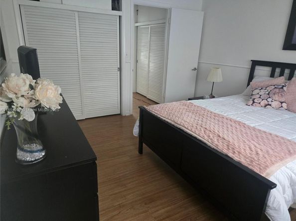1021 Crystal Lake Dr 207, Deerfield Beach FL 33064