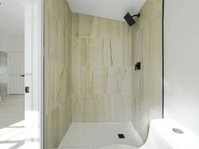 2649 Key Largo Ln, Fort Lauderdale FL 33312