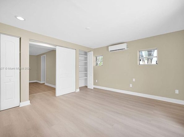 12135 NE 10th Ave, North Miami FL 33161