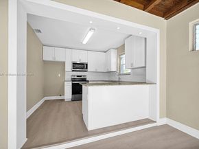 12135 NE 10th Ave, North Miami FL 33161