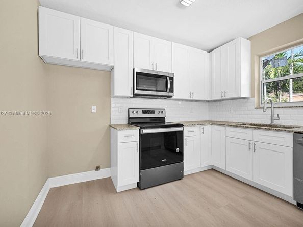 12135 NE 10th Ave, North Miami FL 33161