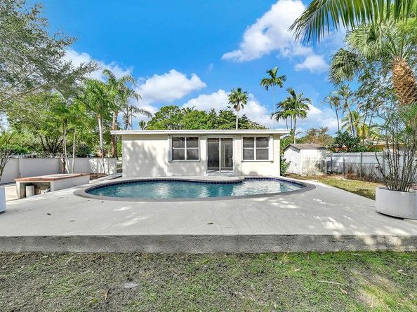 12135 NE 10th Ave, North Miami FL 33161