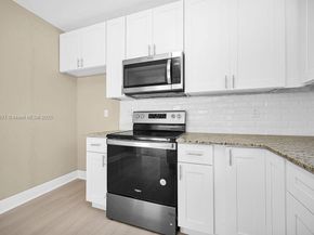 12135 NE 10th Ave, North Miami FL 33161