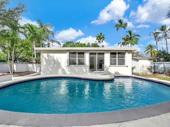 12135 NE 10th Ave, North Miami FL 33161