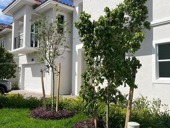 Undisclosed Address #A11617579, Dania Beach FL 33312