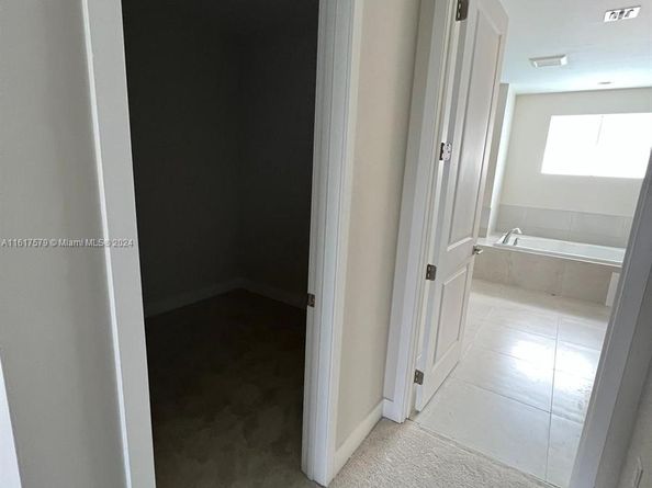 Undisclosed Address #A11617579, Dania Beach FL 33312