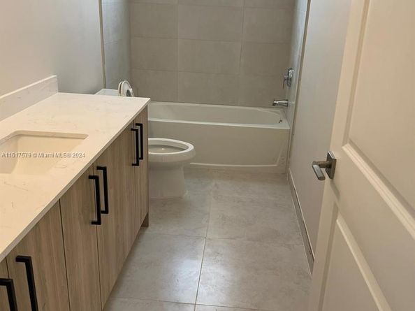 Undisclosed Address #A11617579, Dania Beach FL 33312