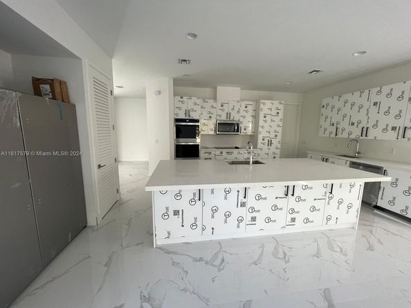 Undisclosed Address #A11617579, Dania Beach FL 33312