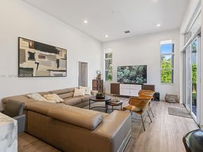 1774 Harbor Pointe Circle, Weston FL 33327