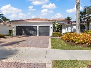 1774 Harbor Pointe Circle, Weston FL 33327