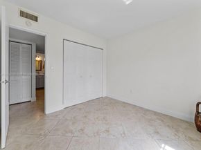 5020 NW 79th Ave 303, Doral FL 33166