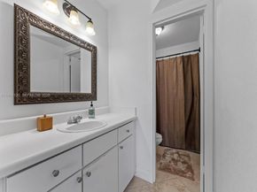 5020 NW 79th Ave 303, Doral FL 33166