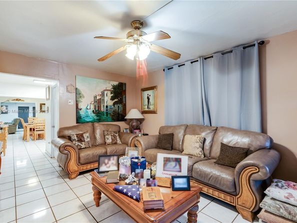 940 E 21st St, Hialeah FL 33013