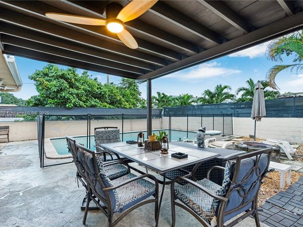 940 E 21st St, Hialeah FL 33013