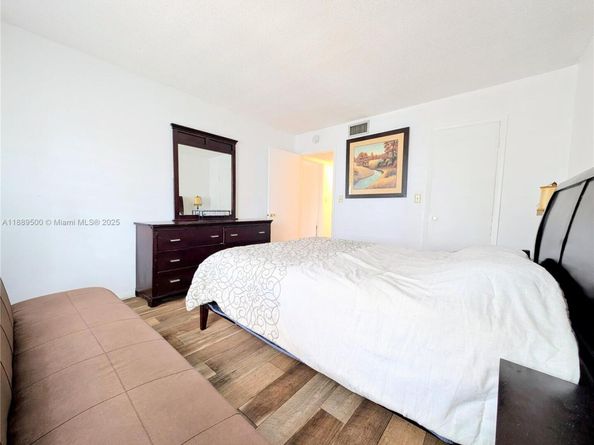 3061 NW 47th Ter 226A, Lauderdale Lakes FL 33313
