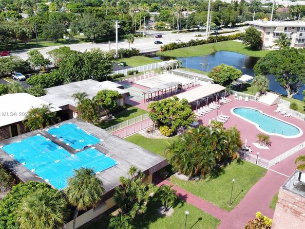 3061 NW 47th Ter 226A, Lauderdale Lakes FL 33313