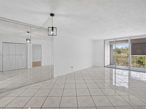 3141 NW 47th Ter 335, Lauderdale Lakes FL 33319