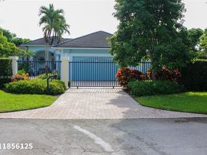 15255 SW 80th Ave, Palmetto Bay FL 33157