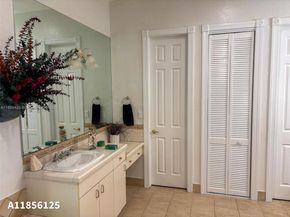 15255 SW 80th Ave, Palmetto Bay FL 33157