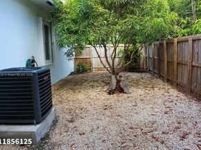 15255 SW 80th Ave, Palmetto Bay FL 33157