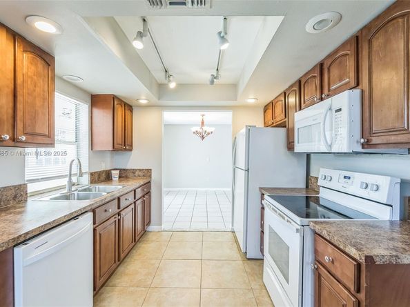 22226 SW 62nd Ave, Boca Raton FL 33428