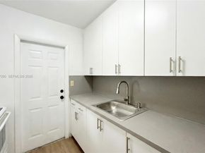 7820 Harding Ave, Miami Beach FL 33141