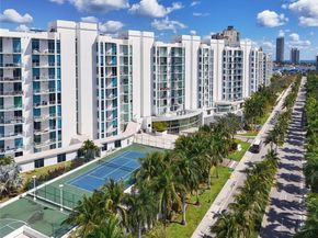 3029 NE 188th St 1021, Aventura FL 33180