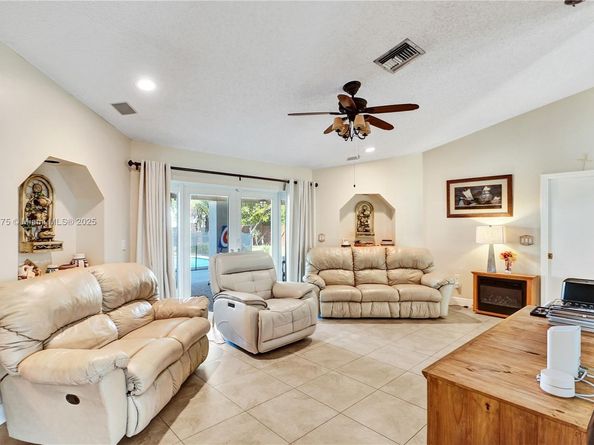 14833 SW 164th Ter, Miami FL 33187