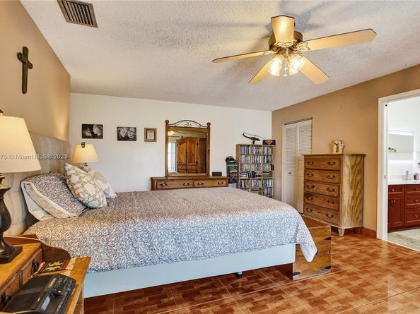 14833 SW 164th Ter, Miami FL 33187