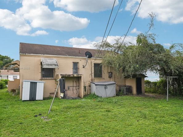 1043 NW 75th St, Miami FL 33150