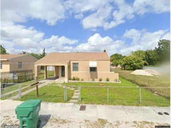 1043 NW 75th St