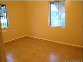 1043 NW 75th St, Miami FL 33150