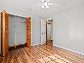 20155 E Oakmont Cir, Hialeah FL 33015