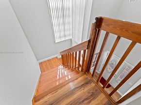 20155 E Oakmont Cir, Hialeah FL 33015