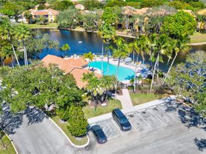 3846 Coral Tree Cir 3846, Coconut Creek FL 33073