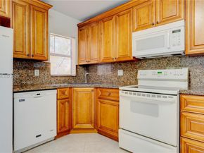 3846 Coral Tree Cir 3846, Coconut Creek FL 33073