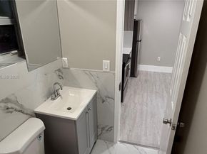 220 NW 12th St, Pompano Beach FL 33060