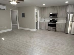 220 NW 12th St, Pompano Beach FL 33060