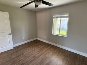 220 NW 12th St, Pompano Beach FL 33060