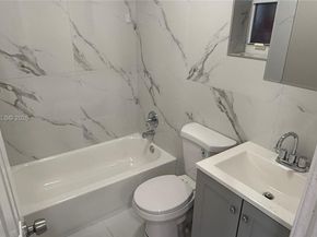 220 NW 12th St, Pompano Beach FL 33060