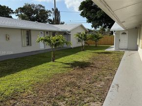 220 NW 12th St, Pompano Beach FL 33060